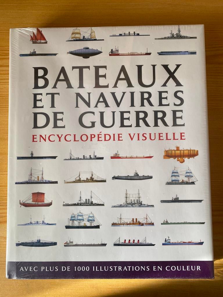 BOTEN EN OORLOGSSCHEPEN. (Visual Encyclopedia) NIEUW, Ophalen, Nieuw