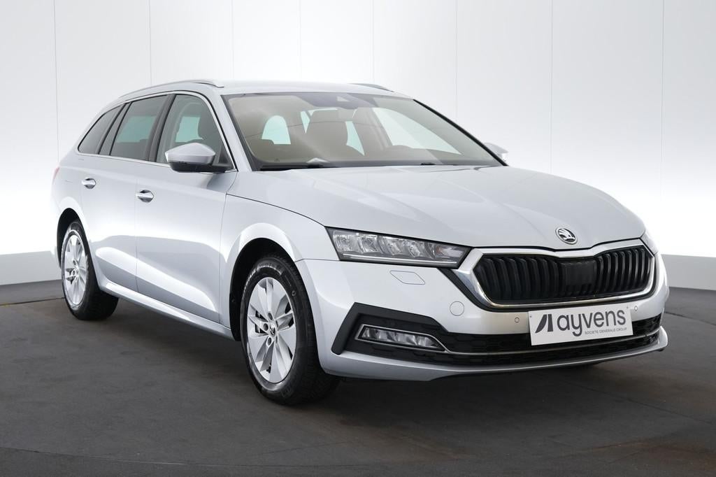 (2EDH054) SKODA OCTAVIA COMBI, Auto's, Stof, Gebruikt, Euro 6, Bedrijf