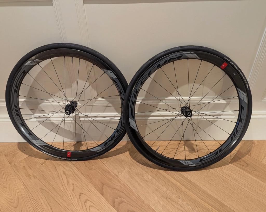 Paire de roues Fulcrum Wind 40 Deep Aero Carbon, Vélos & Vélomoteurs, Vélos Pièces, Utilisé, Roue, Enlèvement ou Envoi