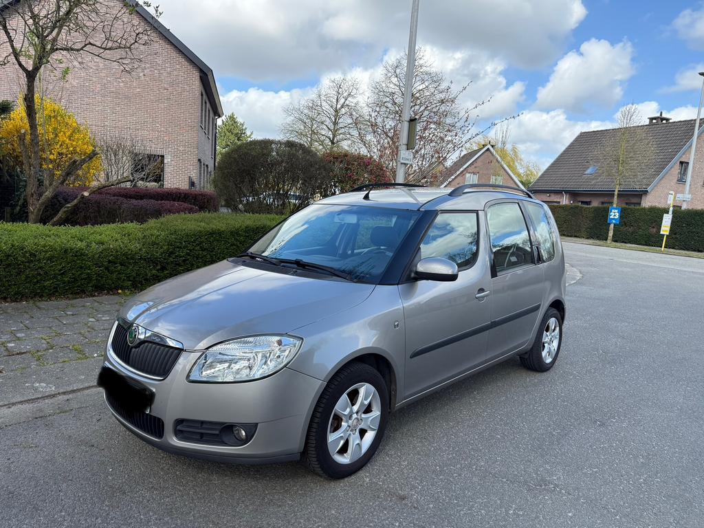 SKODA ROOMSTER 1.4 TDI ELEGANCE GEKEURD 1 EIG OHB BOEK ✅, Auto's, Voorwielaandrijving, Overige kleuren, Bedrijf, 5 deurs
