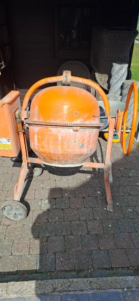 Betonmolen, Ophalen, Gebruikt