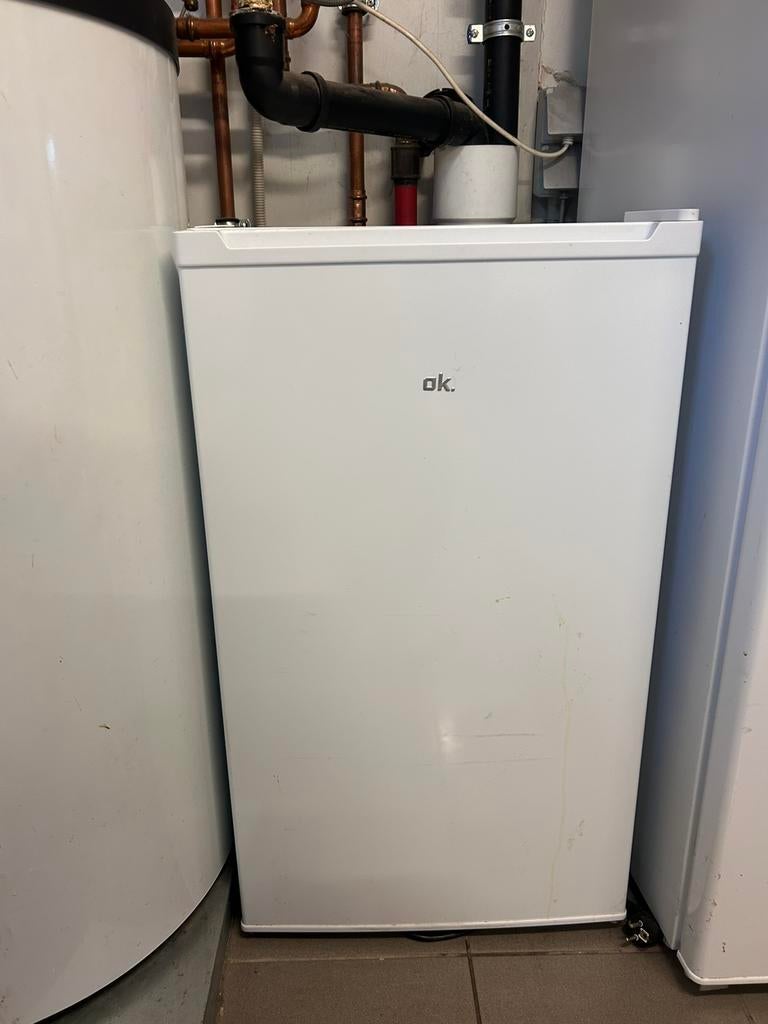Réfrigérateur avec petit congélateur - marque OK, Enlèvement, Comme neuf