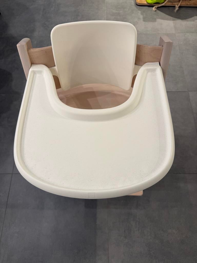 Triptrap tafel + tuigje, Kinderen en Baby's, Ophalen, Zo goed als nieuw, Gordel(s)