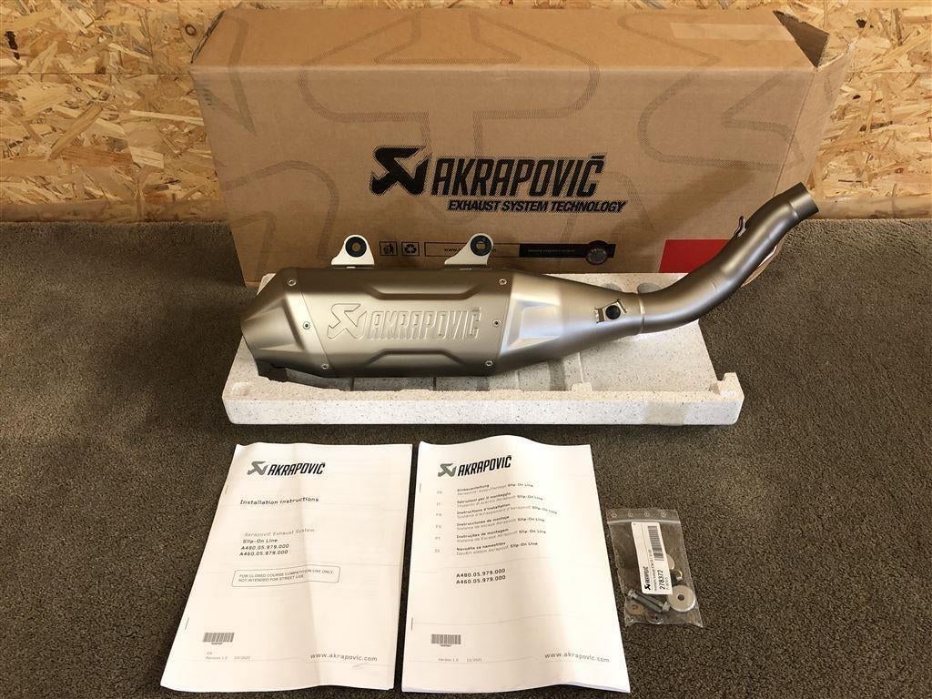 Akrapovic uitlaat KTM 350 450 SX-F XC-F SMR FC FS FX MC450F, Motoren, Verzenden, Nieuw