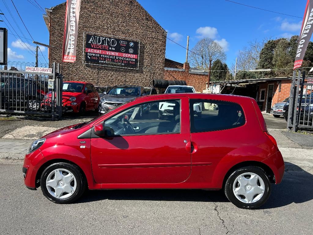 Renault Twingo 1.2i Yahoo! 55 (75) 1E PROP GAR.1 JAAR, Auto's, Voorwielaandrijving, https://public.car-pass.be/vhr/586b3071-faf8-4a8e-a909-c78fe23c4df7