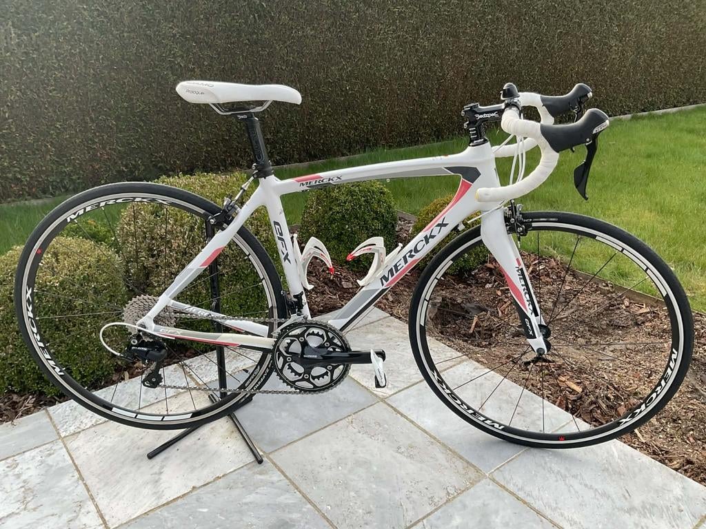 Nieuwstaat dames racefiets Carbon Merckx dames koersfiets, Fietsen en Brommers, Fietsen | Racefietsen, Ophalen, 28 inch, Carbon