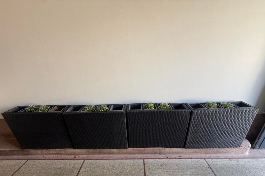 Bac a fleurs 4 compartiments, Jardin & Terrasse, Bacs à fleurs & Jardinières, Utilisé, Synthétique, Intérieur, Balcon, Jardin