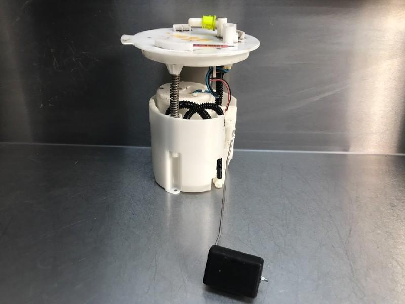 POMPE CARBURANT C Mazda 3 (BM / BN) (|KA2921005821|), Autos : Pièces & Accessoires, Utilisé, Mazda