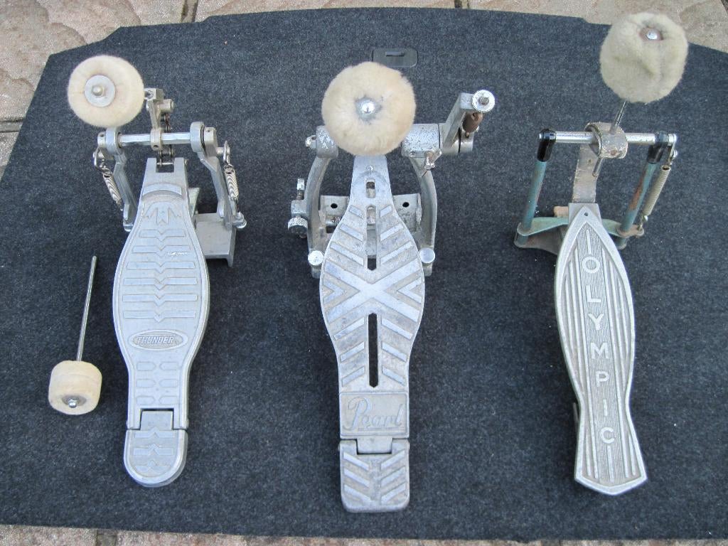 3 vintage drumpedaals, Muziek en Instrumenten, Drumstellen en Slagwerk, Ophalen of Verzenden, Pearl