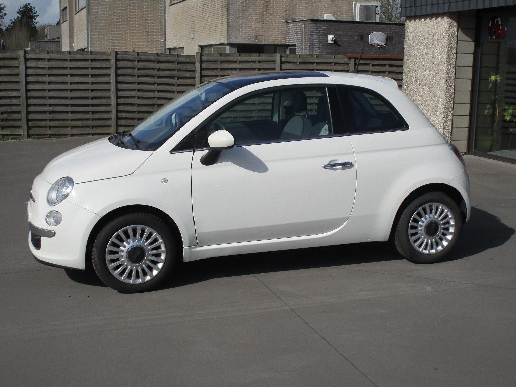 fiat 500 1.2 3/2014 83700 km panoramischdak airco alu velgen, Auto's, Fiat, Voorwielaandrijving, 4 zetels, Stof, Euro 6