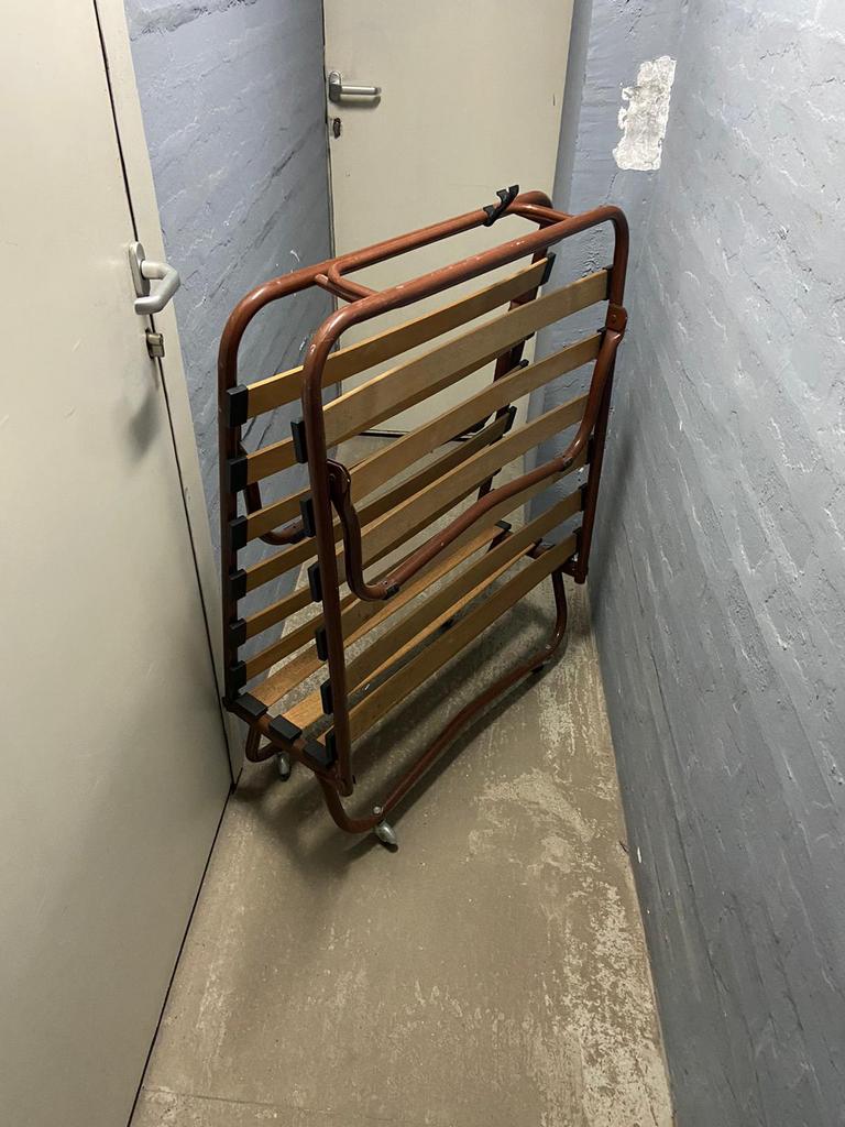 Lit pliable 1 personne / plooibaarbed, Maison & Meubles, Une personne, Enlèvement, Utilisé, 190 cm ou moins