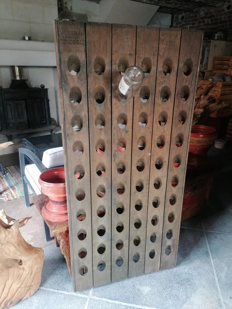 Pupitre bouteilles de Champagne, Enlèvement