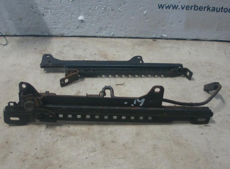 STOELRAILS LINKS VOOR Opel Kadett E (33 / 34 / 43 / 44), Auto-onderdelen, Interieur en Bekleding, Gebruikt, Info@VerberkAutodemontage.nl