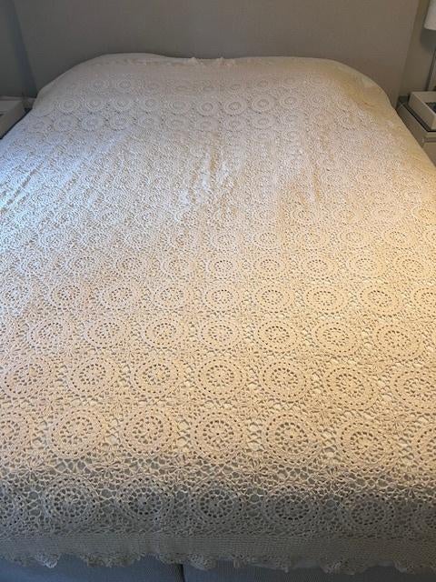 couvre-lit  crochet , blanc ivoire 200x220 fait main , coton, Enlèvement ou Envoi, Neuf