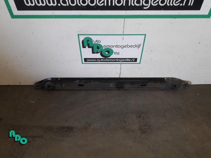 Barre radiateur d'un Peugeot 308 (308 08-), -, 3 mois de garantie, Utilisé, -