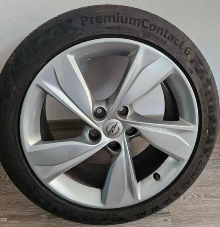 Opel Insignia B velgen 18 inch met zomerbanden, Auto-onderdelen, Ophalen, 18 inch, Gebruikt, Banden en Velgen