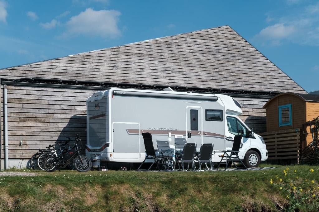 McLouis Avantgarde 360 (2024) – Automaat 170 pk, Caravanes & Camping, Camping-cars, Jusqu'à 4, 6 à 7 mètres, Toilette à cassette