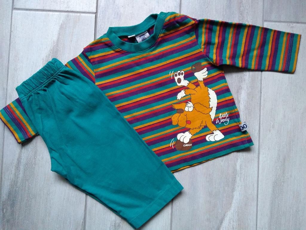 ★ M62 - Woody Pyjama thema hond, Kinderen en Baby's, Babykleding | Maat 62, Nacht- of Onderkleding, Ophalen of Verzenden, Zo goed als nieuw