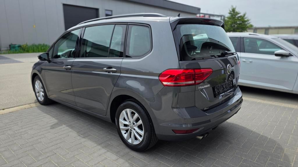 VW Touran 1.4 Benzine Automaat 7 Zitplaatsen  !! MODEL 2018, Auto's, Automaat, Monovolume, 4 cilinders, 7 zetels
