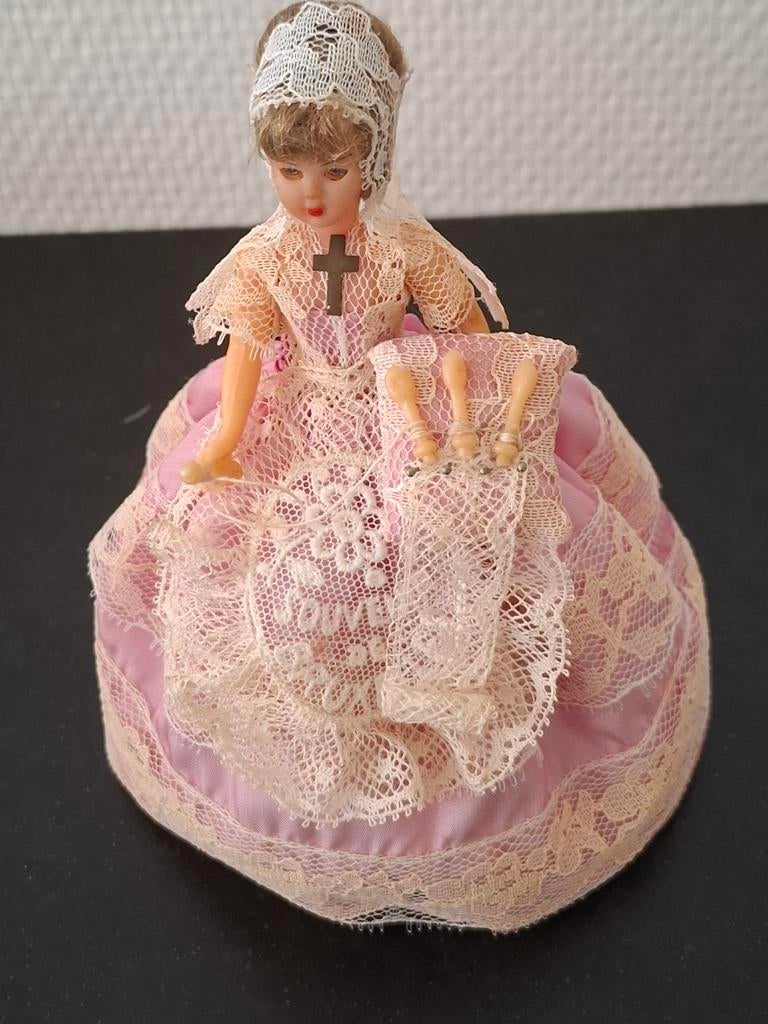 Dentellière de Bruxelles 1960/70, Collections, Enlèvement ou Envoi, Comme neuf, Poupée