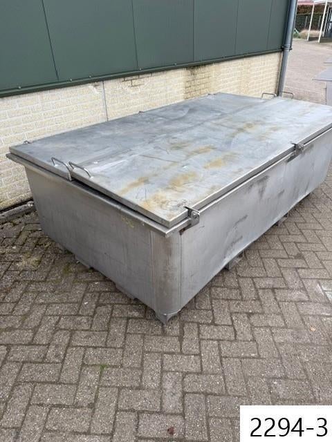 0125. Diverse RVS bakken / bak / kar / krat, Ophalen, Gebruikt