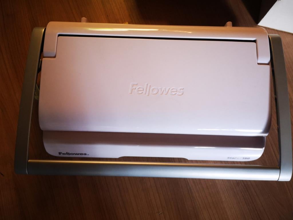 Fellowes bindmachine, Ophalen