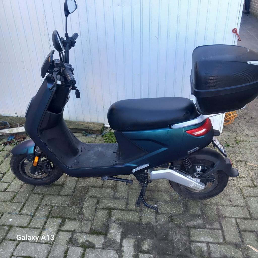 Klasse B scooter Electrisch, Fietsen en Brommers, Ophalen
