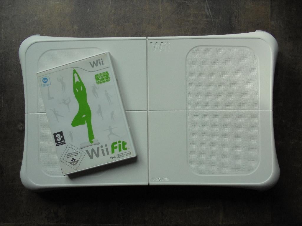 Wii Fit + Nintendo Balance Board voor Wii (zie foto's), Games en Spelcomputers, Games | Nintendo Wii, Gebruikt, 1 speler, Ophalen of Verzenden