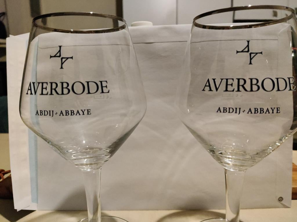 Bierglazen Averbode, Karmeliet en Leffe, Ophalen, Gebruikt