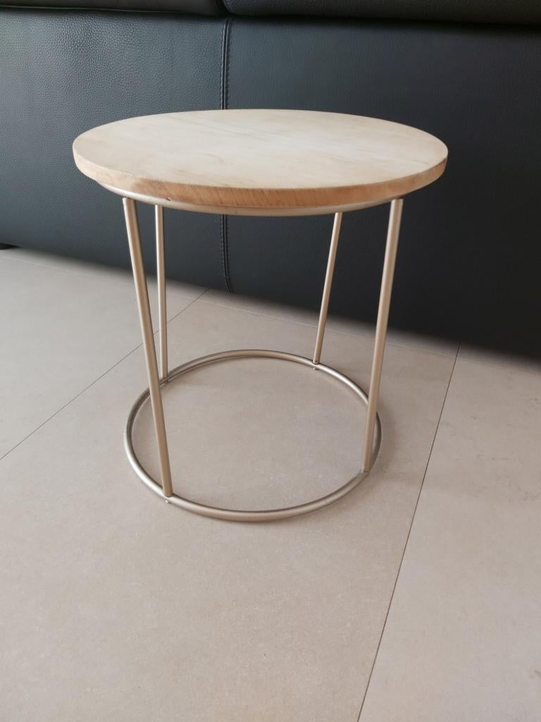 Table ronde 45cm diametre, Enlèvement, Utilisé, Bois