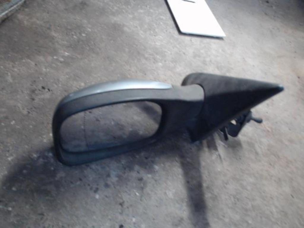 Rétroviseur gauche Peugeot 106 phase 2, Enlèvement ou Envoi, Utilisé, Peugeot