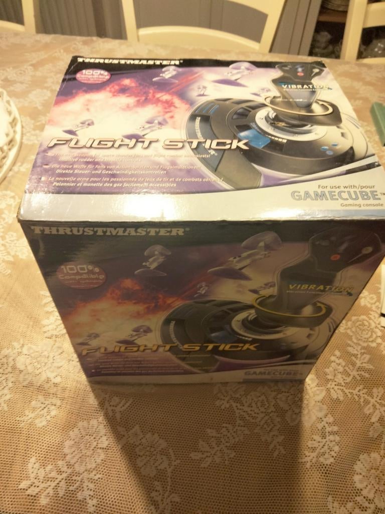 Gamecube   thrustmaster flight stick vintage gaming console, Ophalen of Verzenden, Zo goed als nieuw