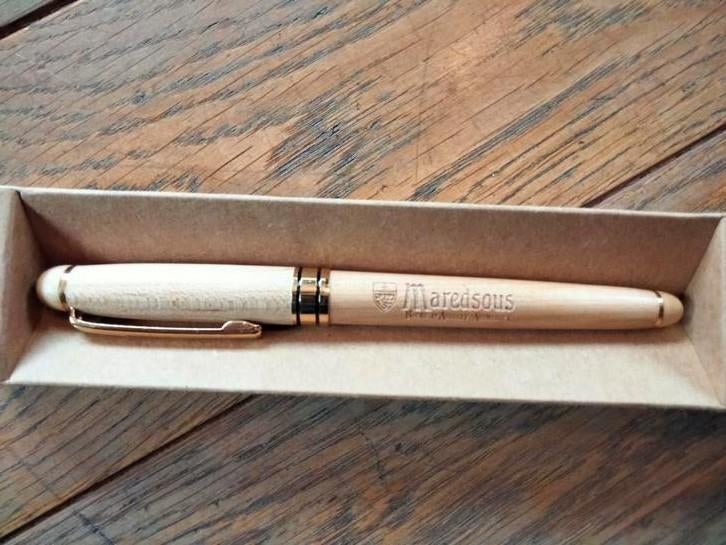 Stylo à plume en bois Maredsous.Neuf jamais utilisé.Envoi ok, Enlèvement ou Envoi, Neuf, Stylo