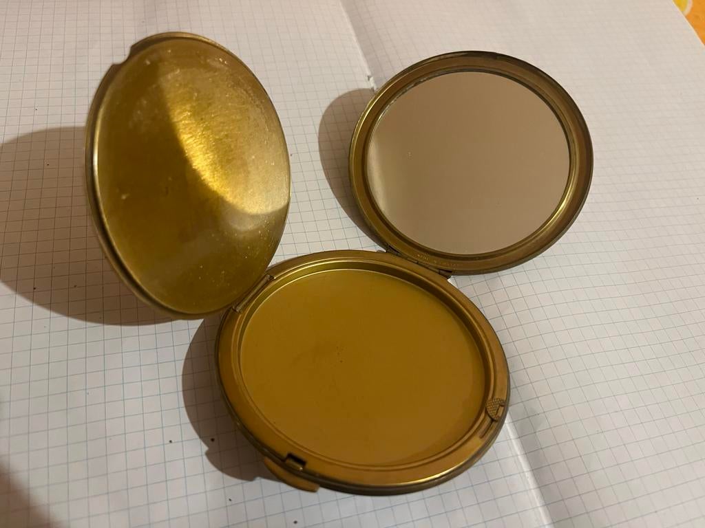 Vintage messing poederdoos met spiegel +asbak mark bruxelles, Divers, Produits alimentaires, Enlèvement ou Envoi