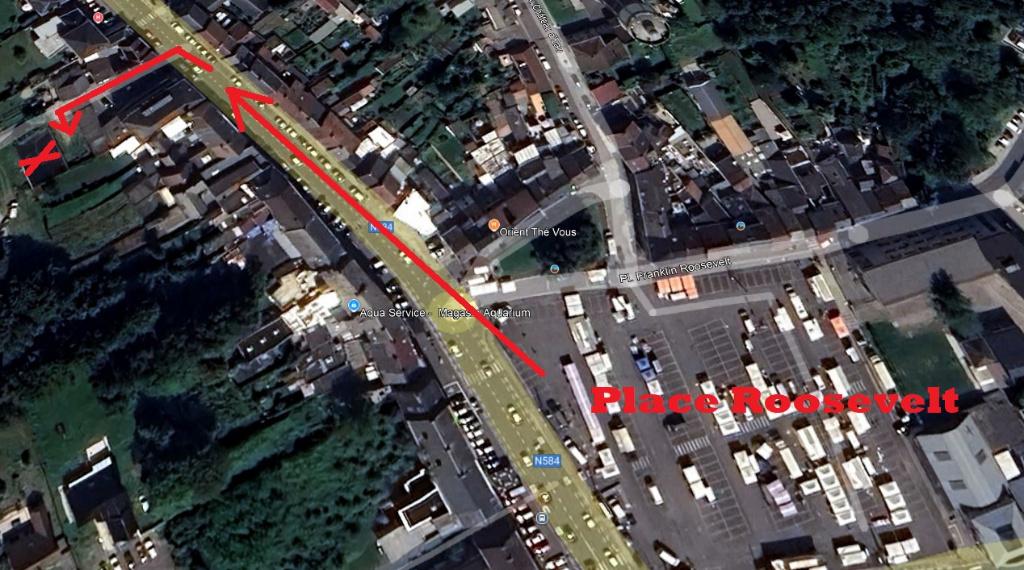 Garage à louer à Courcelles, Immo, Garages & Places de parking, Province de Hainaut