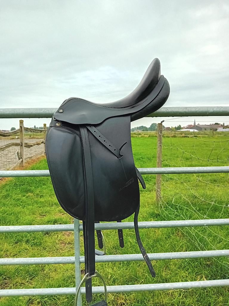 Prestige dressuurzadel, Ophalen, Gebruikt, Dressuur