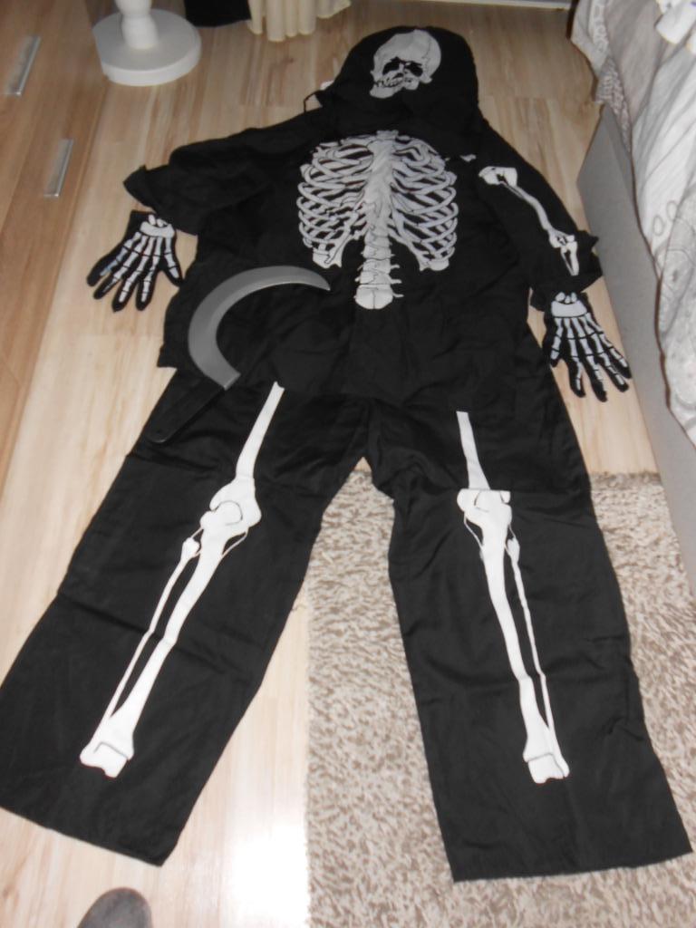 halloween kostuum en stemvervormer, Enlèvement, Utilisé, Costume