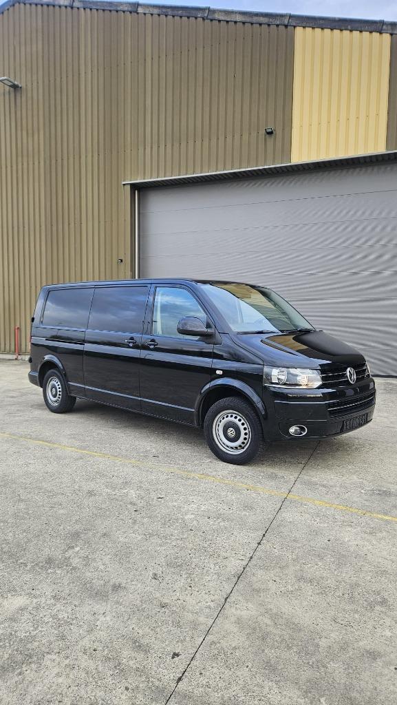 Volkswagen Transporter T5 Facelift – Lichte Vracht, Auto's, Volkswagen, Voorwielaandrijving, Euro 5, Zwart, 2500 kg