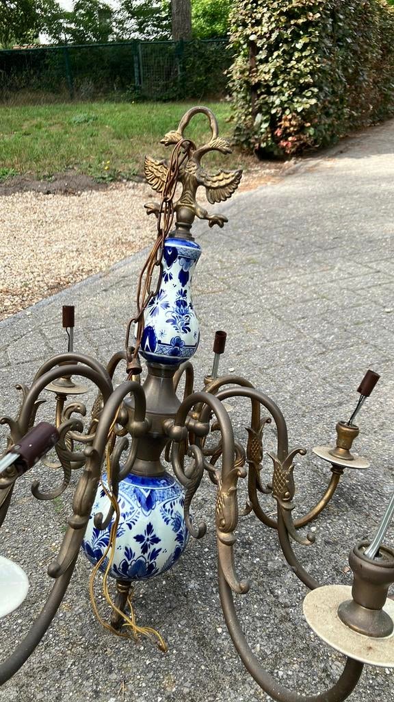 Kroonluchter messing en Delfts blauw + 2 wandlampen, Huis en Inrichting, Lampen | Kroonluchters, Ophalen, Gebruikt