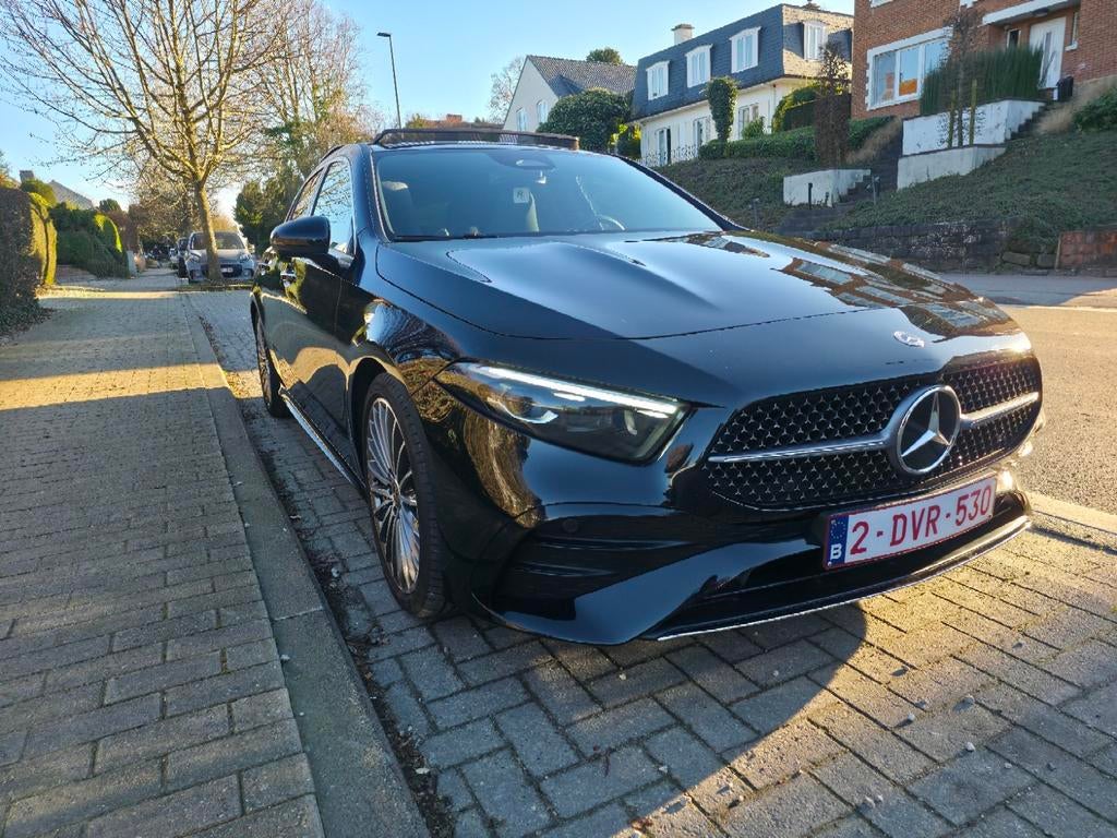 Mercedes A-Klasse facelift AMG-lijn, Auto's, 4 cilinders, Alcantara, Zwart, 5 zetels