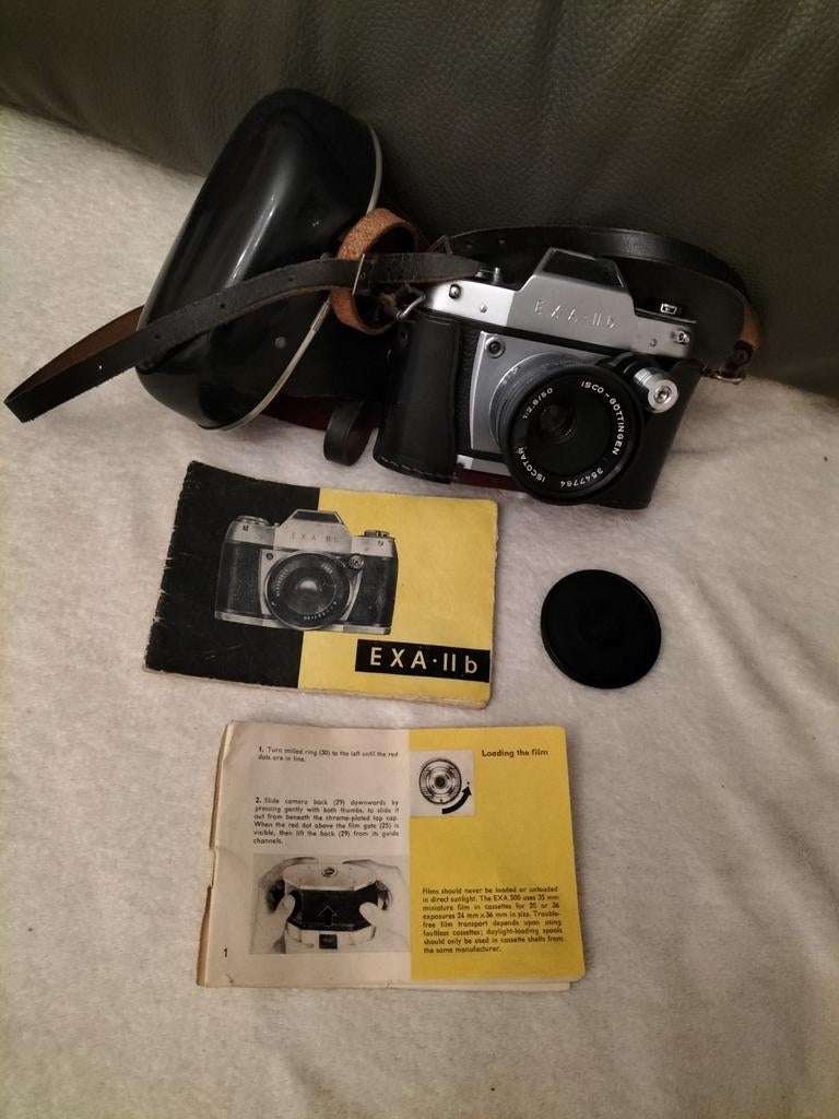 Appareil photo Exa/2b réflex 24/36 Allemagne de l'est 1:2•8F, Enlèvement ou Envoi, Comme neuf