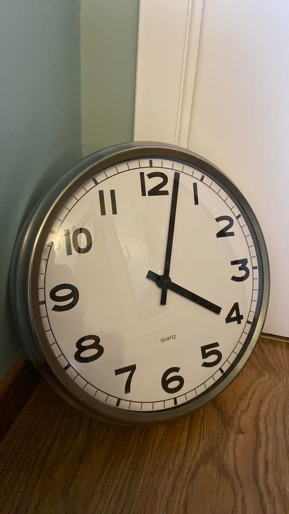 horloge murale Pugg Ikea, Maison & Meubles, Accessoires pour la Maison | Horloges, Enlèvement, Neuf, Analogique, Horloge murale