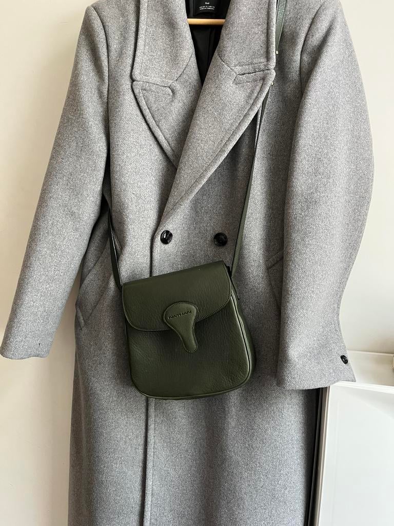 Schoudertas Nathan, Handtassen en Accessoires, Tassen | Damestassen, Ophalen of Verzenden, Zo goed als nieuw