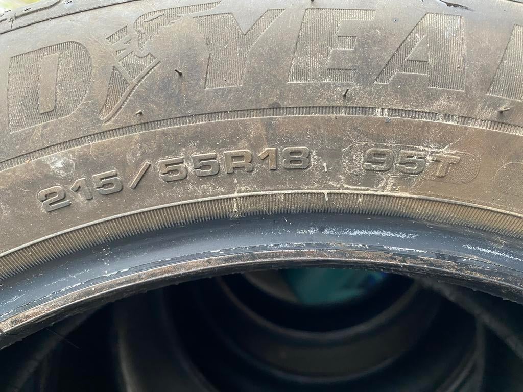 215/55R18 95 TONNES, Autos : Pièces & Accessoires, Pneus & Jantes, 215 mm, Véhicule de tourisme, Pneus été, Enlèvement