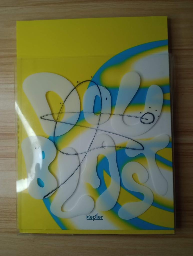 Kep1er – Doublast SIGNÉ Youngeun + inclusions, CD & DVD, CD | Chansons populaires, Neuf, dans son emballage, Enlèvement ou Envoi