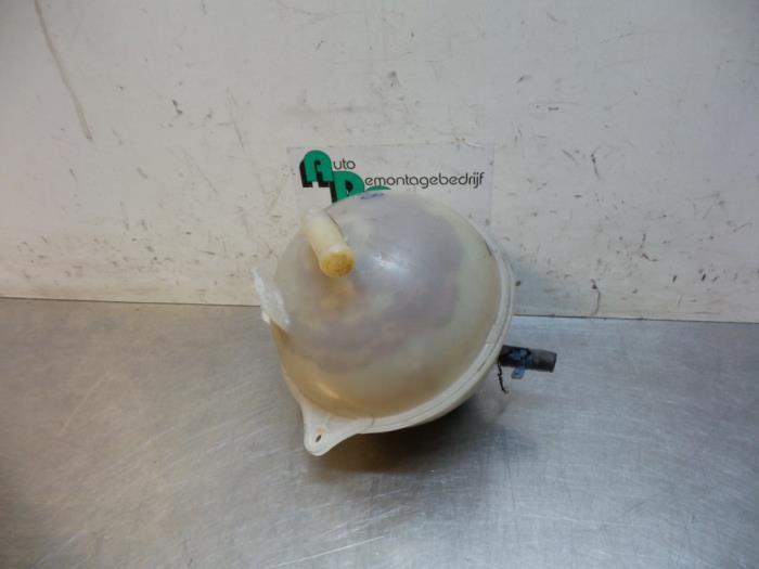 Réservoir d'expansion d'un Volkswagen Golf (Golf 91-), Volkswagen, -, 3 mois de garantie, Utilisé