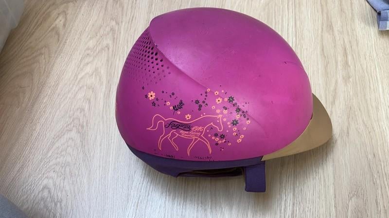 Roos/Paarse tok met paard, Enlèvement ou Envoi, Utilisé, Enfants, Bombe