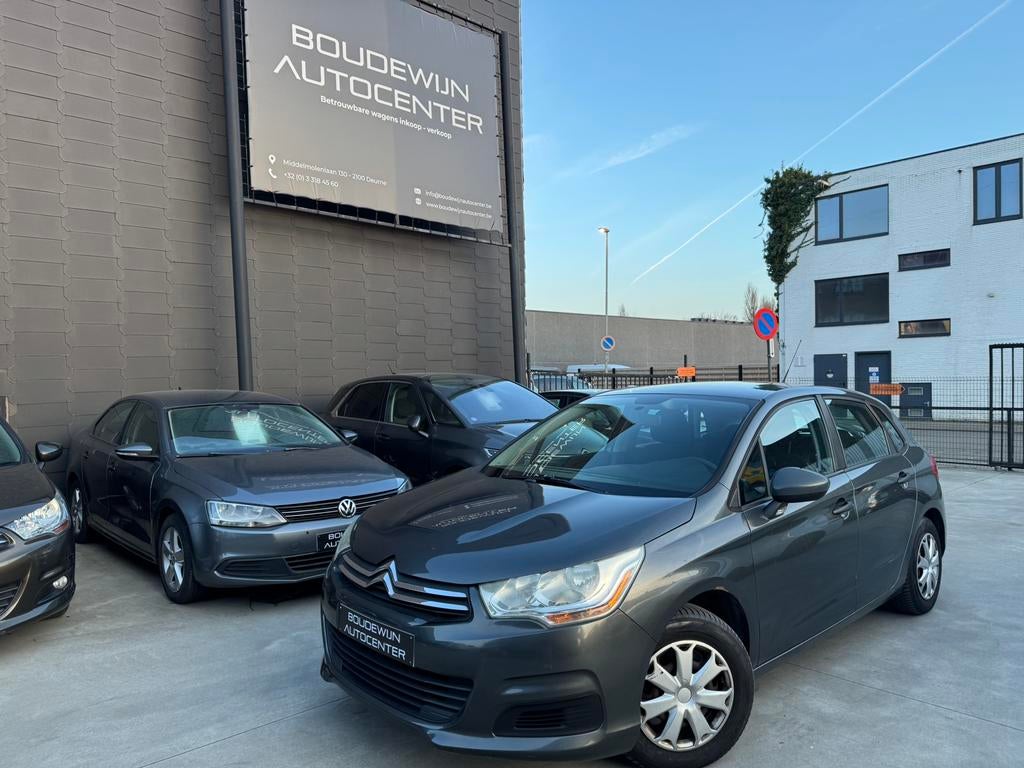 Citroën C4 1.4Benzine 154.xxxkm 2011/Airco,Cruisecontrol, Voorwielaandrijving, Stof, Zwart, Handgeschakeld