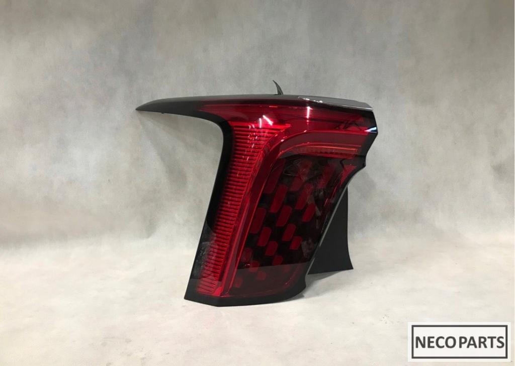 HONGQI E-HS9 LED ACHTERLICHT ORIGINEEL ALLES LEVERBAAR!!!, Gebruikt, -, -, Ophalen of Verzenden