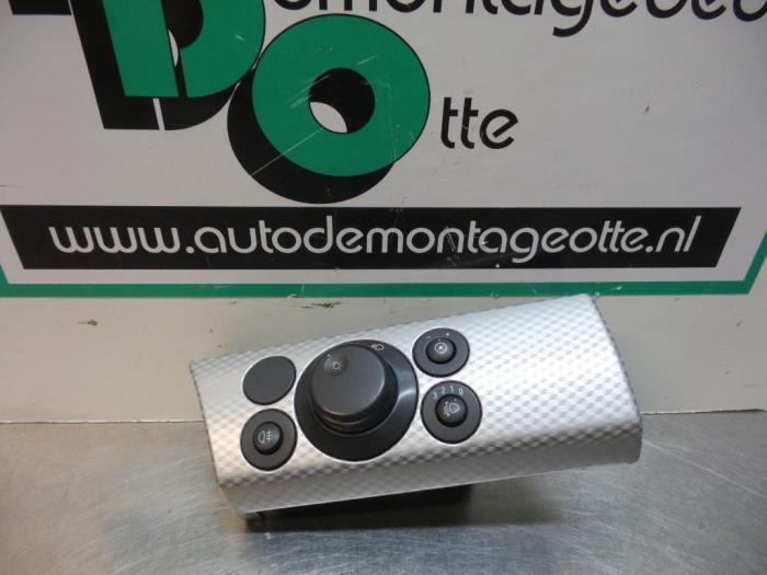 Commutateur lumière d'un Opel Astra (Astra H 04-), -, Opel, 3 mois de garantie, Utilisé